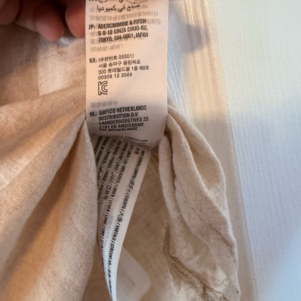 Abercrombie & Fitch Women's Beige Button-Down Shirt - Picture 3 of 6